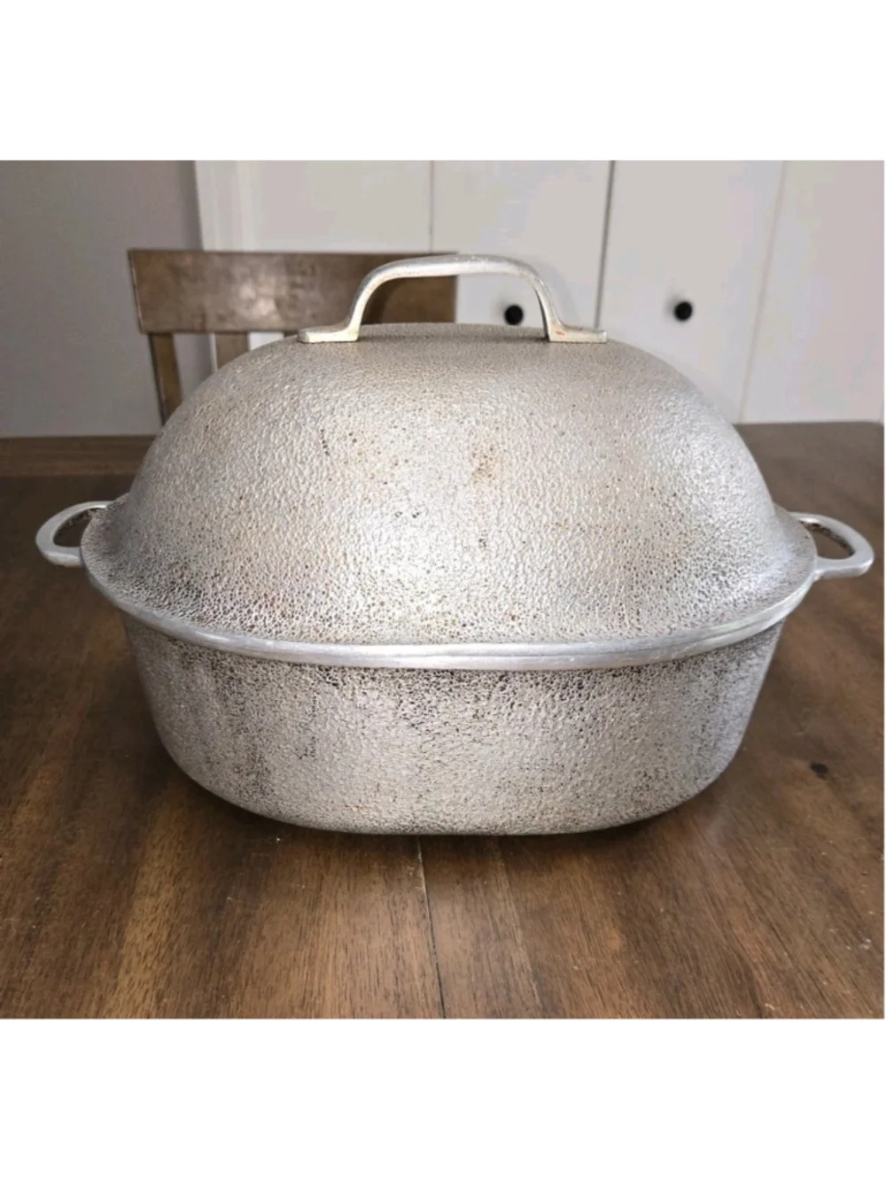 Vtg Century Silver Seal Hammered Aluminum Oval Roaster/Dutch Oven w/Lid 12 Inch